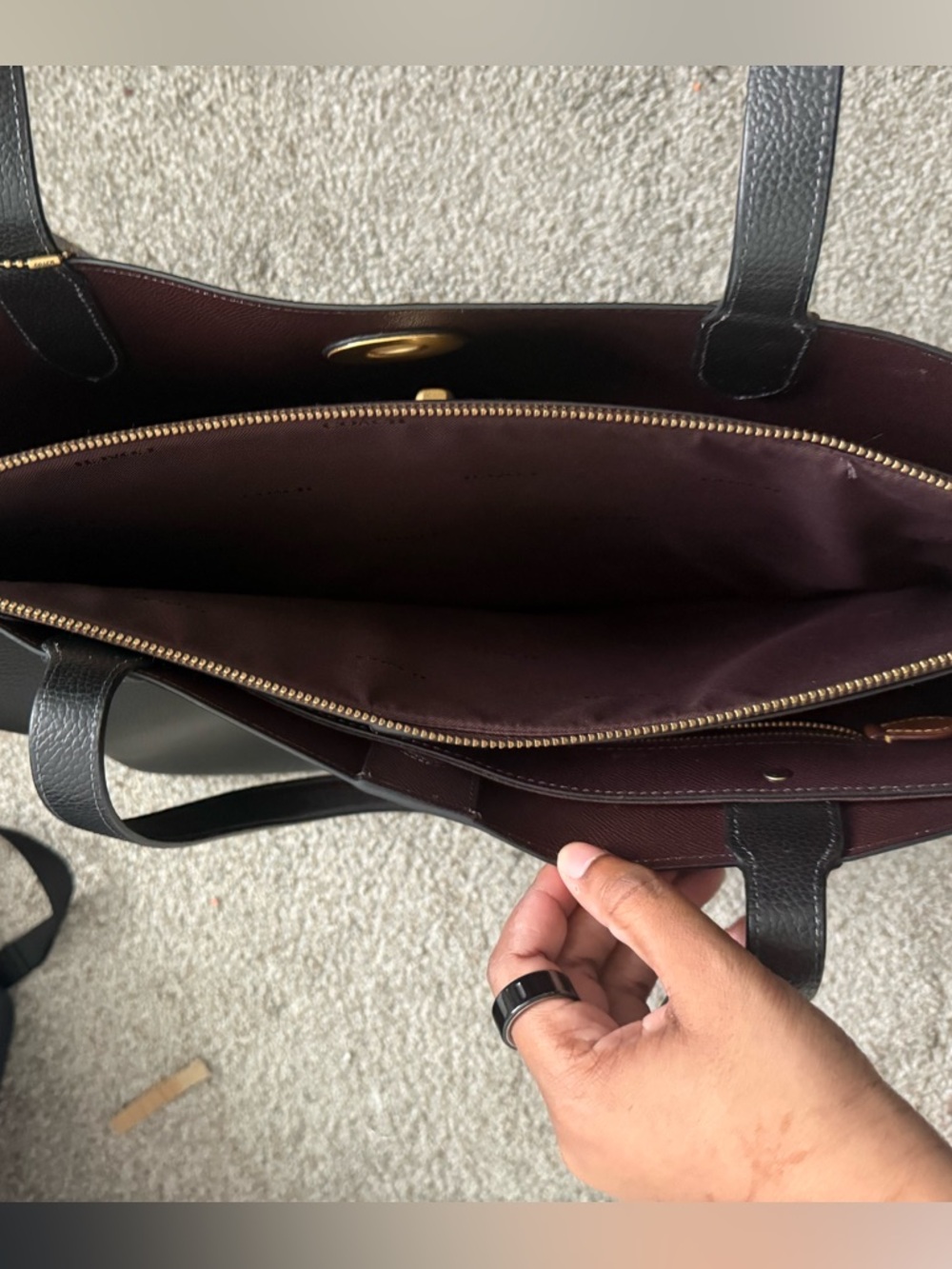 Coach Willow Tote 38 - Picture 7 of 9